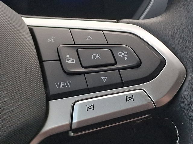 Used 2023 Volkswagen Tiguan SE FWD image 24