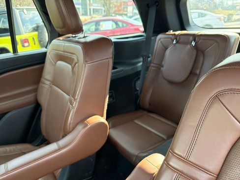 Used 2021 Lincoln Aviator Reserve w/ Equipment Group 210A image 29