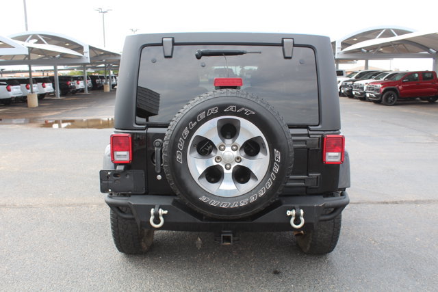 Used 2018 Jeep Wrangler Unlimited Sahara w/ Dual Top Group AWD/4WD image 4