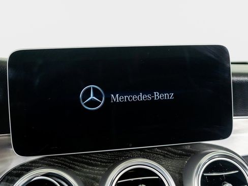 Used 2019 Mercedes-Benz C 300 4MATIC Cabriolet image 32