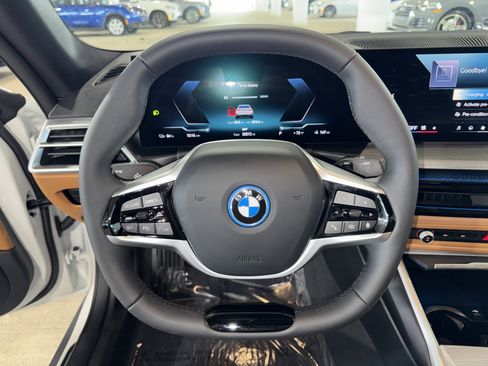 Certified 2025 BMW i4 xDrive40i w/ Parking Assistance Package image 21
