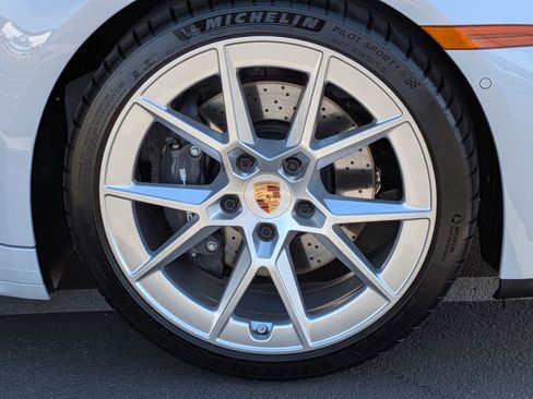 Certified 2025 Porsche 911 Carrera image 12