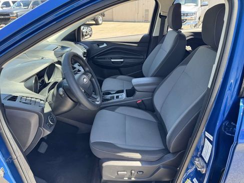 Used 2018 Ford Escape SE w/ SE Sync 3 Package AWD/4WD image 21