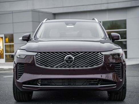 New 2026 Volvo XC90 B6 Ultra w/ Protection Package Premier image 2