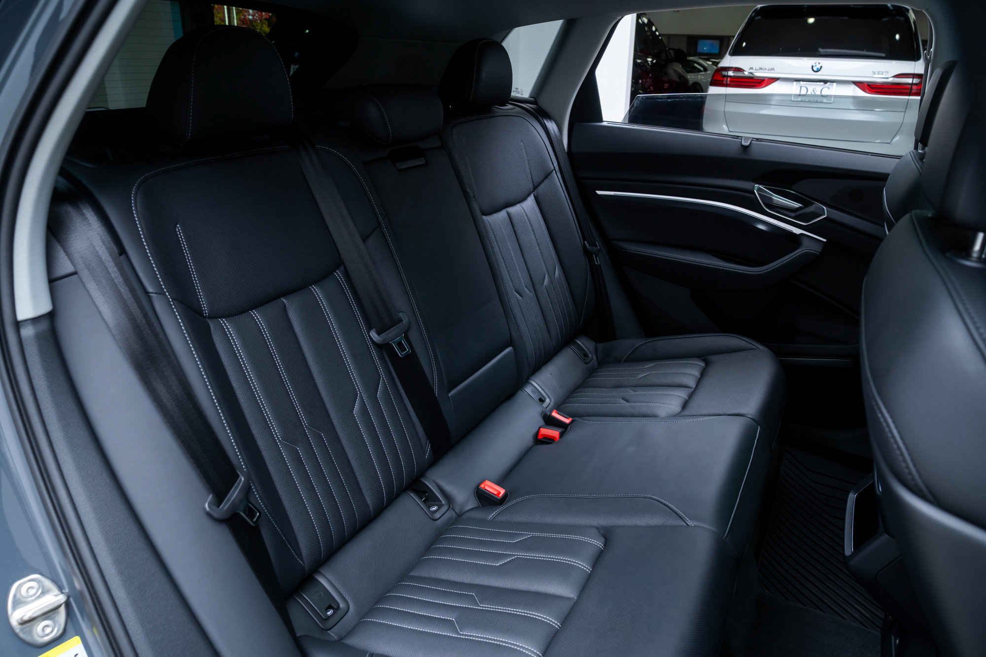 Used 2024 Audi Q8 e-tron Prestige w/ Prestige Package AWD/4WD image 26