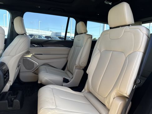 New 2026 Jeep Grand Cherokee L Limited w/ Limited Altitude Package RWD image 31