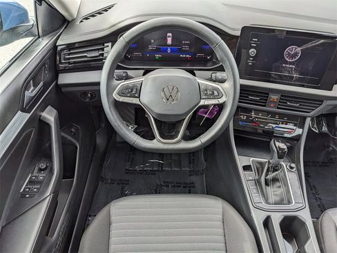 Certified 2025 Volkswagen Jetta S image 12
