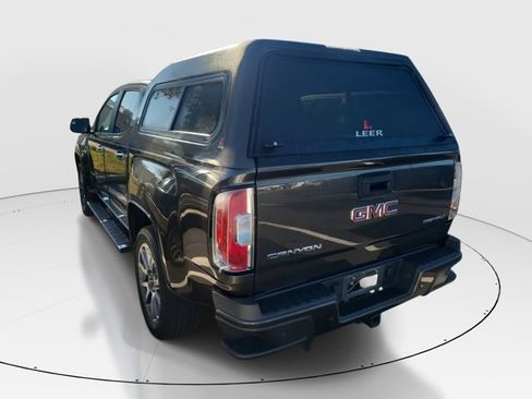 Used 2019 GMC Canyon Denali image 3