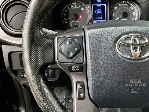 Used 2018 Toyota Tacoma TRD Sport w/ Technology Package image 23