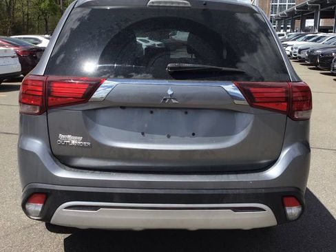 Used 2020 Mitsubishi Outlander ES AWD/4WD image 4