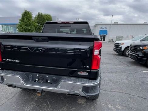 Used 2019 Chevrolet Silverado 1500 LTZ w/ LTZ Premium Package image 9