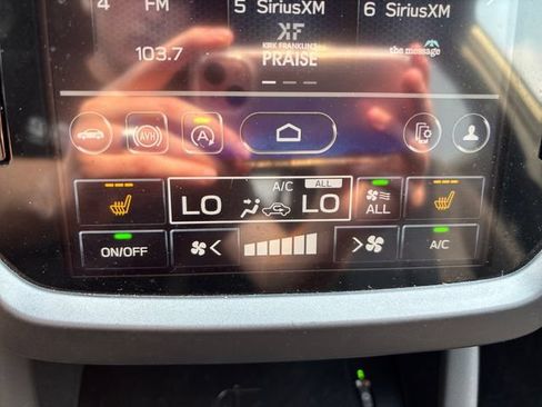 Certified 2025 Subaru Forester Premium AWD/4WD image 19