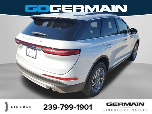 New 2026 Lincoln Corsair Premiere image 8