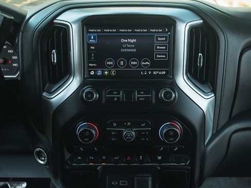 Used 2019 Chevrolet Silverado 1500 LT w/ Convenience Package image 25