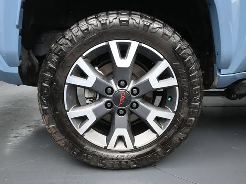 Used 2025 Toyota 4Runner TRD Sport Premium AWD/4WD image 9