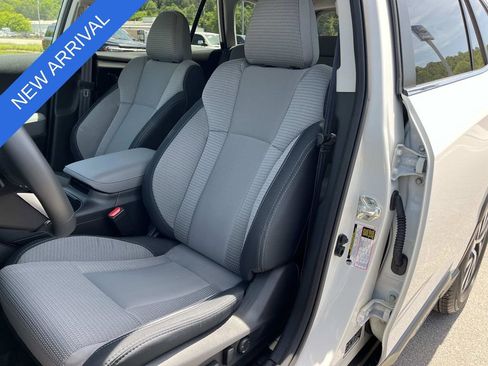 Used 2025 Subaru Outback Premium w/ Popular Package #1A AWD/4WD image 28