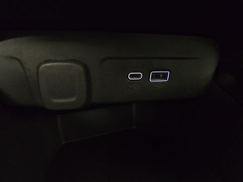 Used 2025 Chevrolet Trax LT w/ Driver Confidence Package FWD image 27