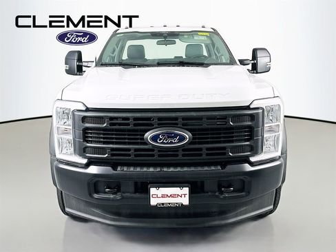 New 2025 Ford F450 XL image 2
