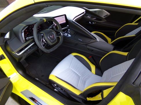 Used 2022 Chevrolet Corvette Stingray Premium Cpe RWD image 27