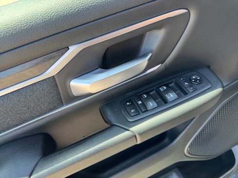 Used 2019 RAM 1500 Big Horn AWD/4WD image 13