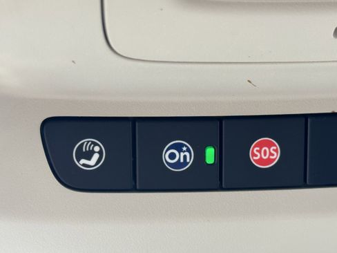 Used 2023 Buick Envision Essence image 14