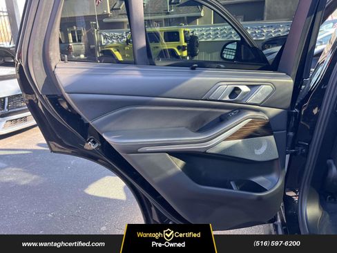 Used 2020 BMW X5 M50i w/ Executive Package image 15