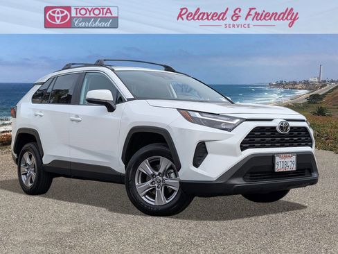 Used 2025 Toyota RAV4 XLE image 1