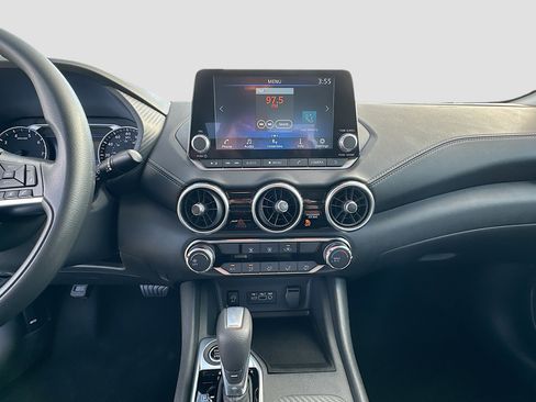 Used 2025 Nissan Sentra SV w/ Lighting Package image 29