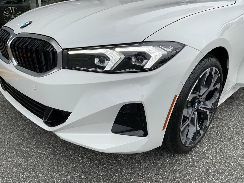 Used 2026 BMW 330i Sedan w/ Convenience Package RWD image 26