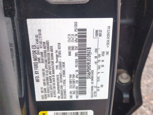 Used 2020 Ford Fusion SE image 34