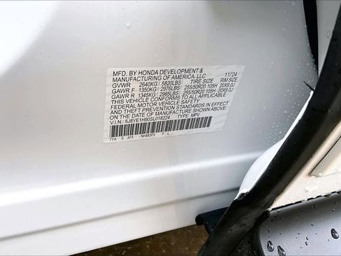 Used 2025 Acura MDX A-Spec image 36