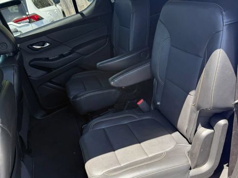 Used 2019 Chevrolet Traverse RS FWD image 13