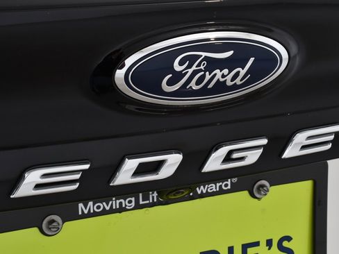 Used 2023 Ford Edge SEL w/ Convenience Package image 23