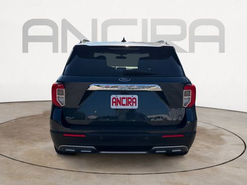 Used 2023 Ford Explorer XLT w/ Equipment Group 202A RWD image 8