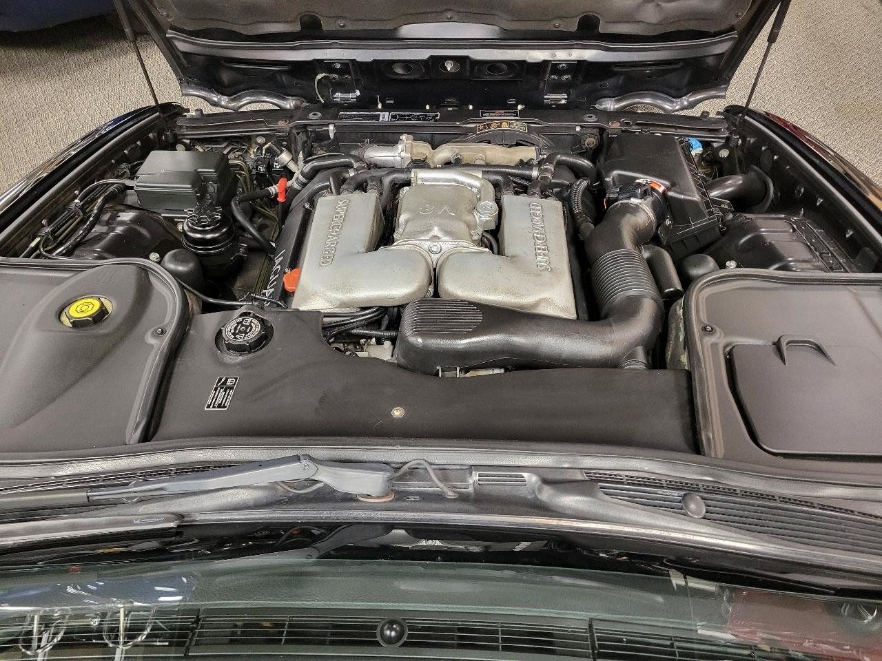 Used 2002 Jaguar XJ8 RWD image 37