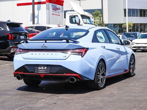 Used 2023 Hyundai Elantra N FWD image 4