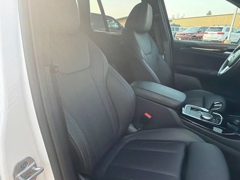 Used 2024 BMW X3 xDrive30i AWD/4WD image 10