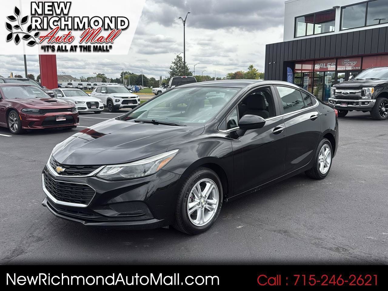 Used 2017 Chevrolet Cruze LT w/ Convenience Package FWD image 1