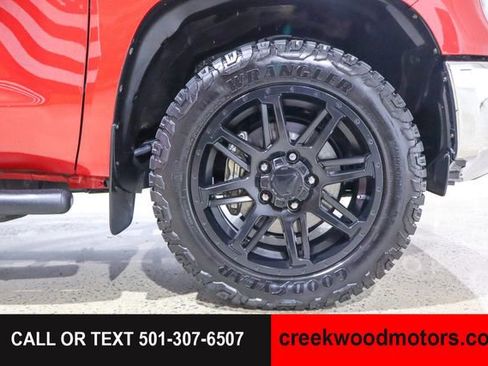 Used 2019 Toyota Tundra SR5 w/ SR5 Upgrade Package AWD/4WD image 36