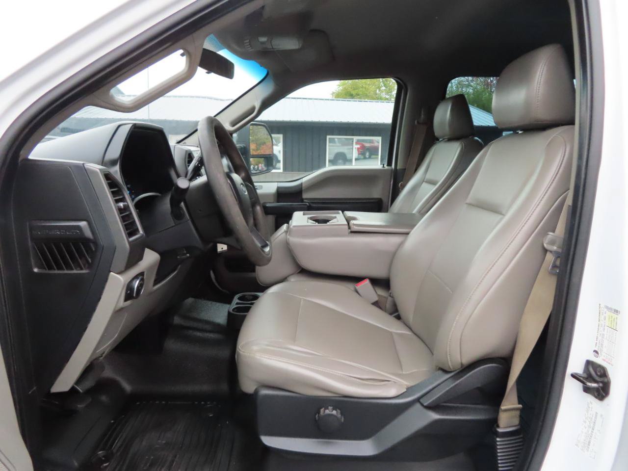 Used 2017 Ford F350 XL w/ Power Equipment Group AWD/4WD image 28
