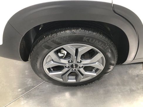 Certified 2024 Kia Seltos S image 9