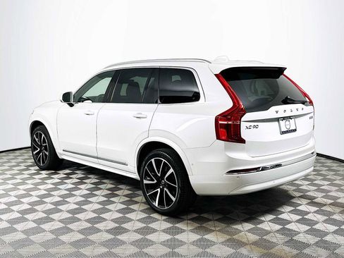 Used 2023 Volvo XC90 B5 Plus image 5