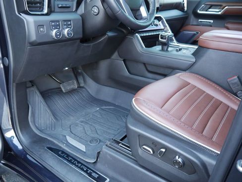 Used 2023 GMC Sierra 1500 Denali Ultimate image 4