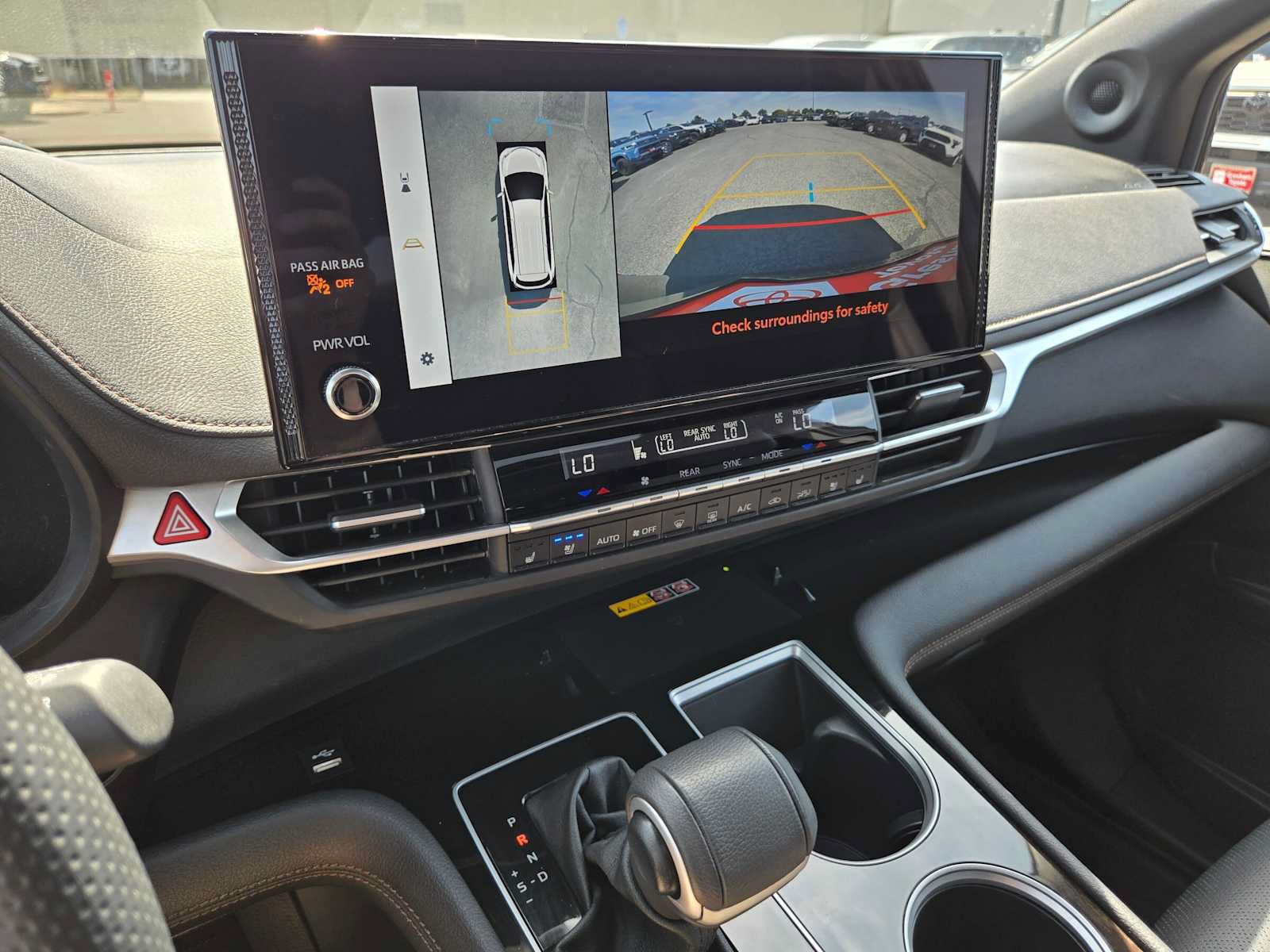 Certified 2025 Toyota Sienna Platinum AWD/4WD image 30
