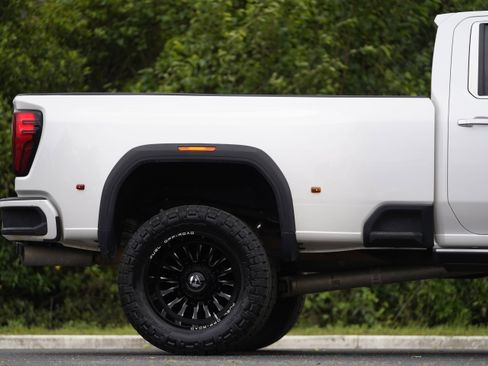 Used 2025 GMC Sierra 3500 Denali Ultimate image 5