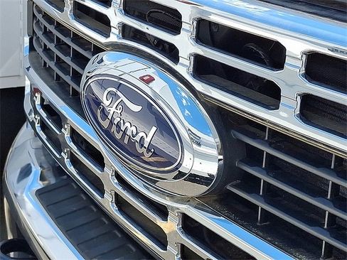 New 2024 Ford F550 4x4 Regular Cab Super Duty image 4