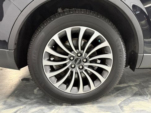 Used 2020 Lincoln Aviator Reserve w/ Equipment Group 202A image 32