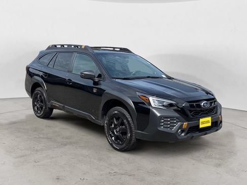 Used 2025 Subaru Outback Wilderness AWD/4WD image 7