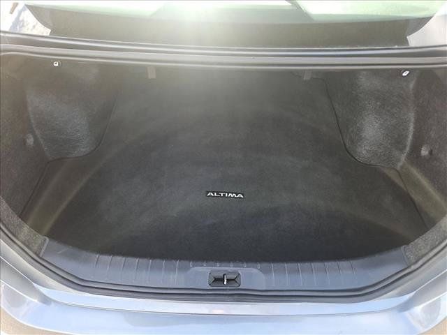 Used 2025 Nissan Altima 2.5 SV FWD image 6