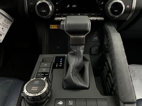 New 2026 Toyota 4Runner 4WD image 27